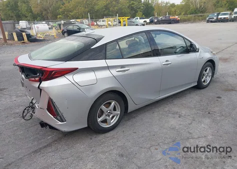 2017 Toyota Prius Prime z USA, uszkodzony, nr VIN JTDKARFP8H3018304